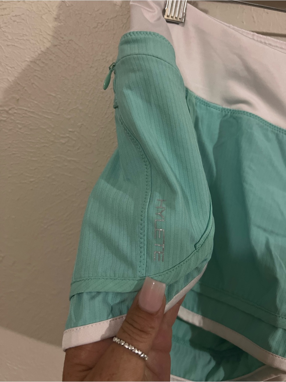 Hylete Mint Athletic Shorts with White Waistband and grey Liner size Small - Picture 2 of 5